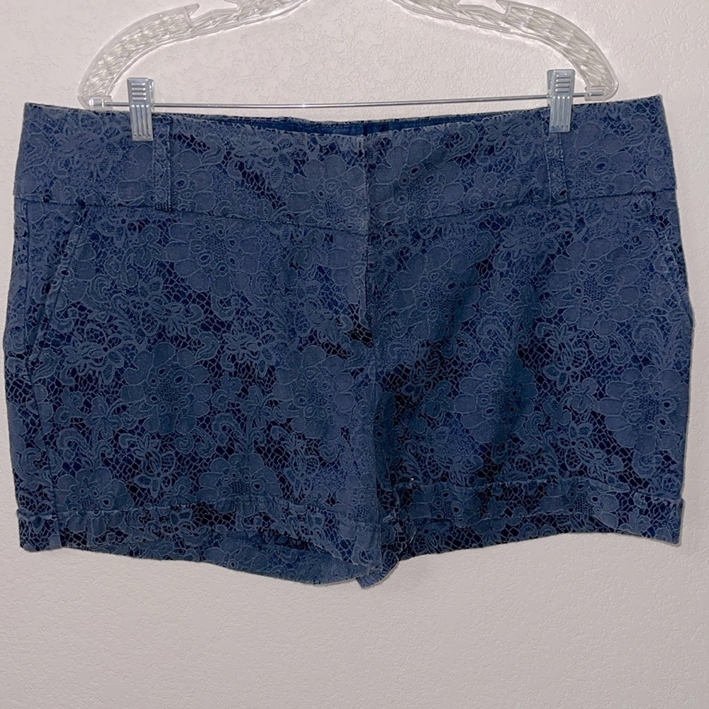 Navy blue lace pattern shorts Sz 18